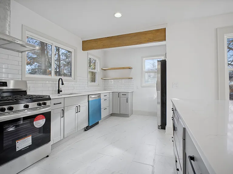 344 Marlboro Rd — Photo 9