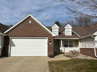 852 E Barrington Cir, Jackson, MI 49203