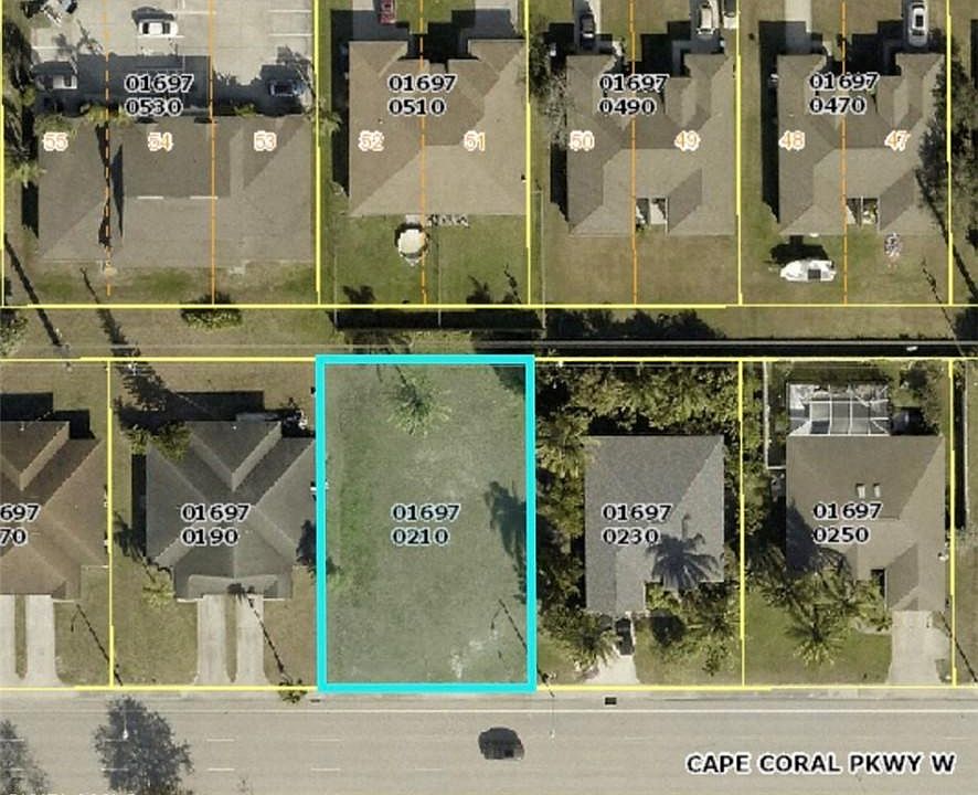 2nd image of 1009 Cape Coral Pkwy W