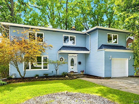 2nd image of 111 Lehn Springs Dr
