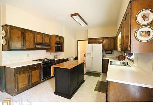 5th image of 145 Antebellum Way