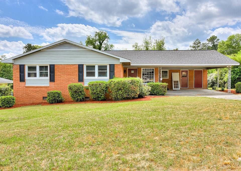 1st image of 2081 Hillsinger Drive