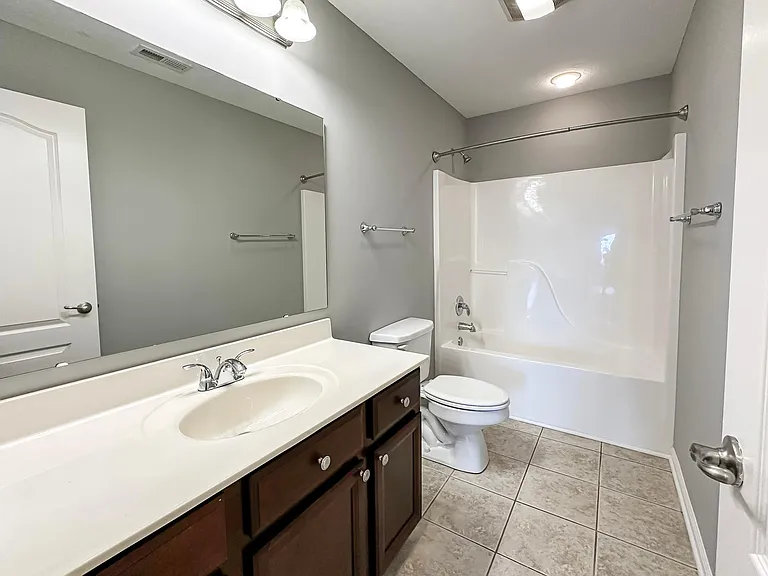 13539 Erlen Dr — Photo 30