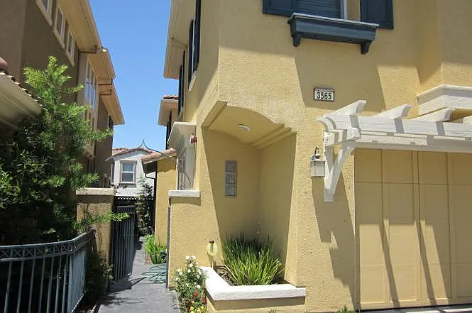 3565 Rocking Horse Ct — Photo 2