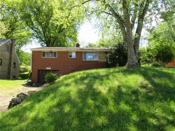 429 Woodrift Ln, Pittsburgh, PA 15236