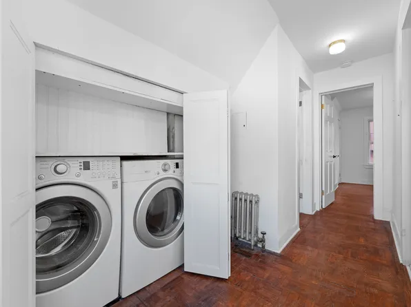 428 East 18th Street image 14 of 17