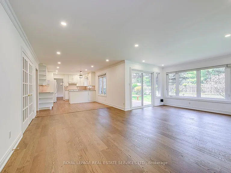 1463 Albion Ave — Photo 14