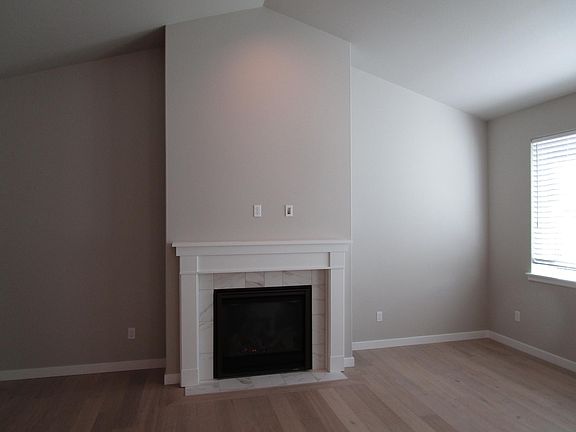 2nd image of 9539 9th Ave SE