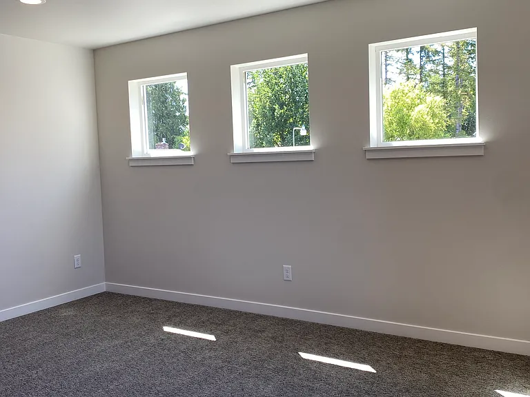 2058 Aaron Dr — Photo 45
