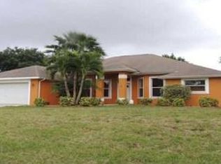 1892 SW Zoreta Ave, Port Saint Lucie, FL 34953