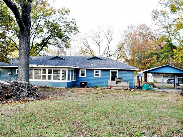 1001 E 4th St, Cherryvale, KS 67335