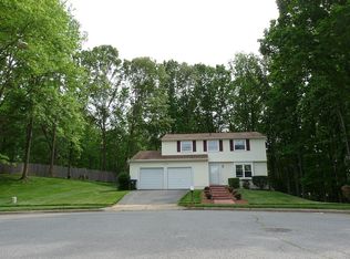 9205 Fox Lair Dr, Burke, VA 22015