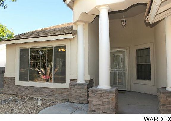 2nd image of 2084 John Wayne Dr