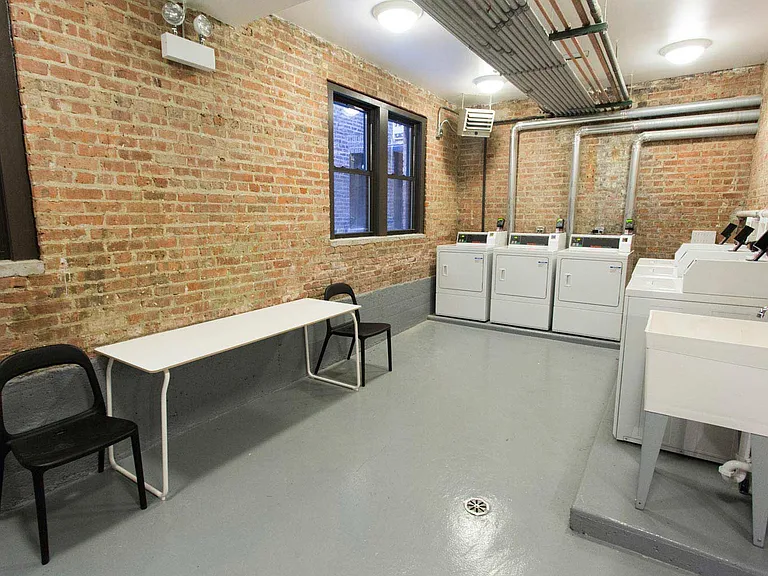 Laundry Center