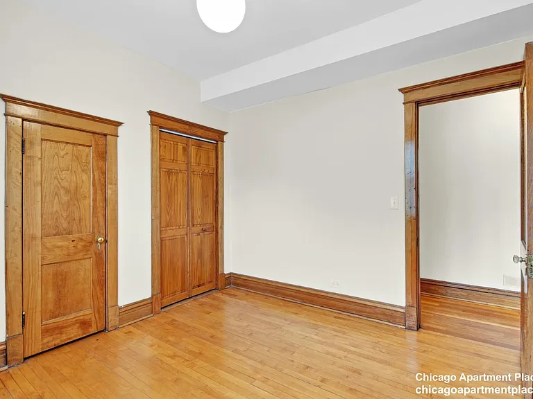 3600 N Hermitage Ave #2 — Photo 7