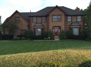 10551 Willow Brook Rd, Dayton, OH 45458