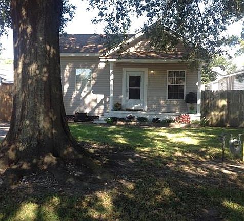 2nd image of 1407 Avenue C