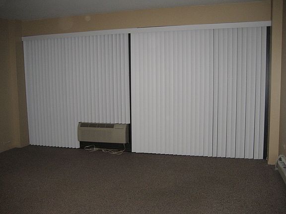 3rd image of 3041 S Michigan Ave Unit 507