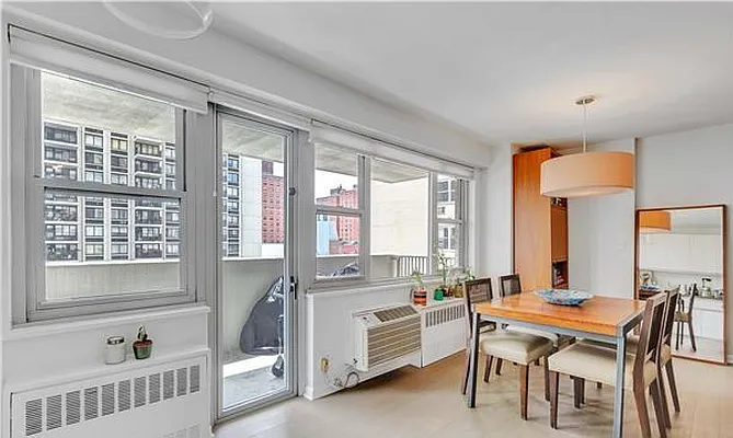 Rented by Triumph Property Group | media 8