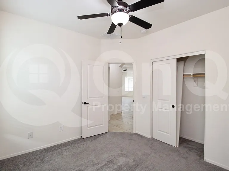 2980 E Ridgewood Ln — Photo 18