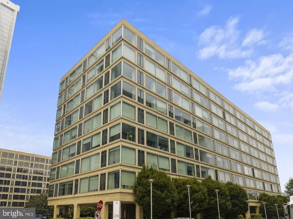 1101 3rd St SW APT 410, Washington, DC 20024