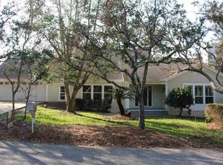 19 McLane Rd, Gulf Breeze, FL 32561