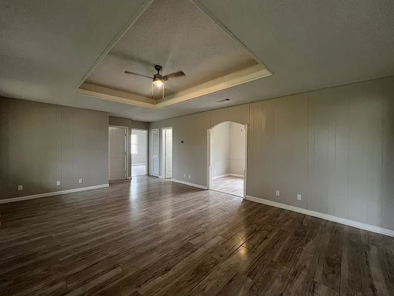 8368 Bay Dr — Photo 2