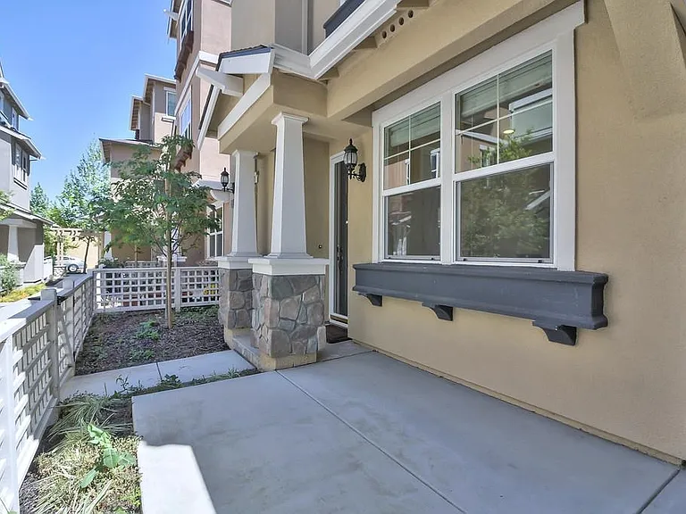 2913 Pescadero Ter — Photo 31