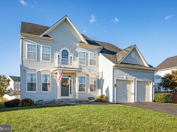 110 Vincent Dr, Stephens City, VA 22655