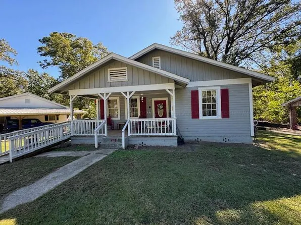 491 11th Ave NE, Graysville, AL 35073