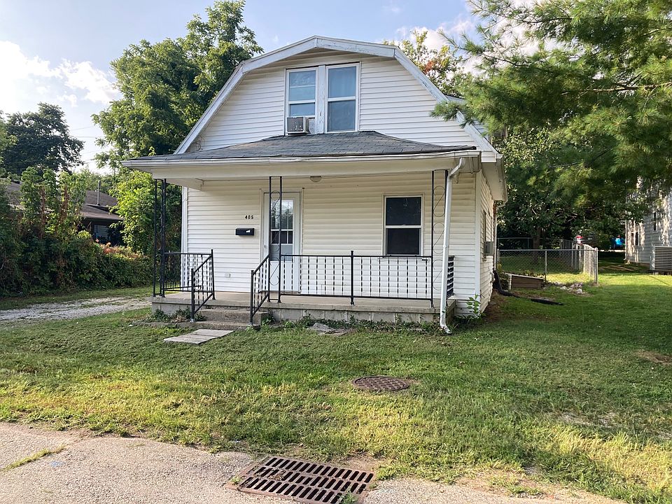 Cute 2 BR Bungalow with big yard