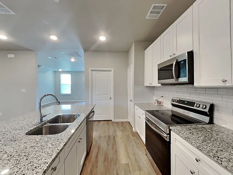 Willow Crossing Townhomes — Photo 10