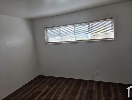 2644 35th Ave #B — Photo 2