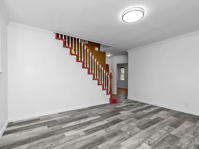 1645 New Hyde Park Dr — Photo 6