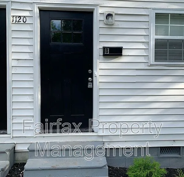 1120 Elmo St #B — Photo 3