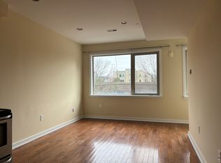 332 N 41st St #B, Philadelphia, PA 19104
