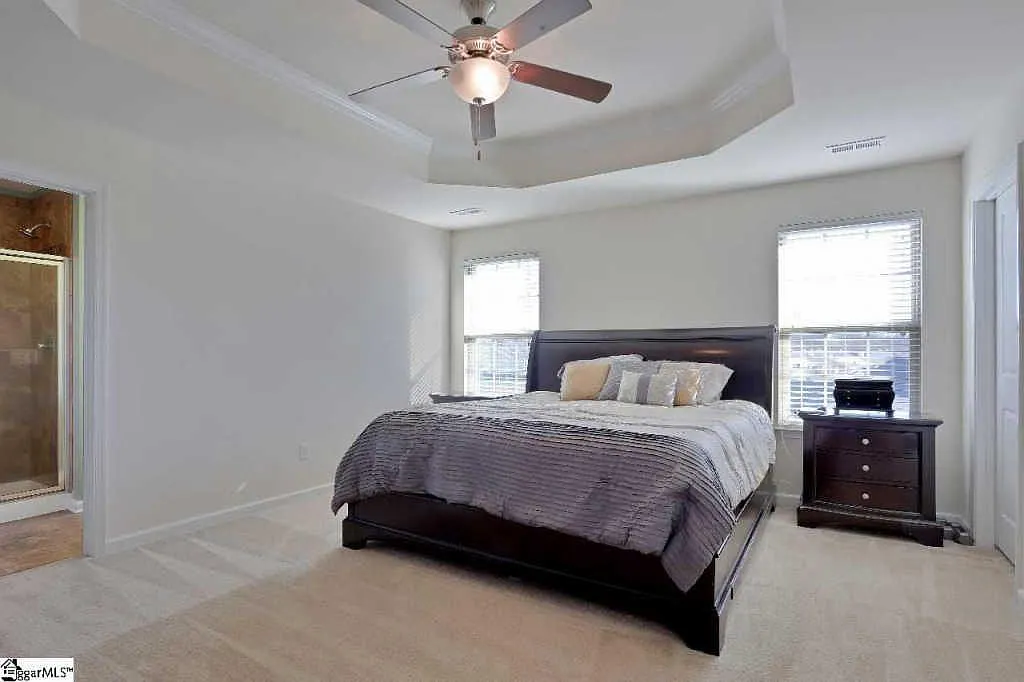 3 bed, 2.5 bath, 1850 sqft, $1,850 — Photo 2