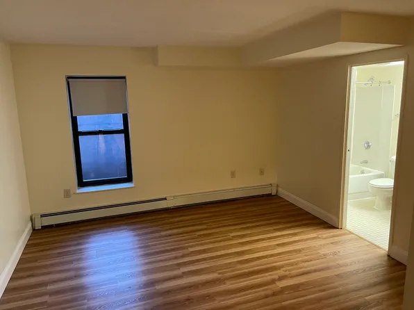 (undisclosed Address), Roxbury, MA 02118