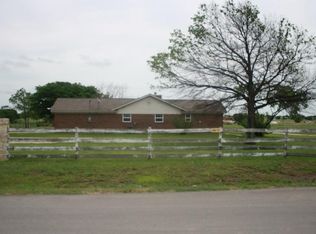 1448 Trent Rd, Krum, TX 76249