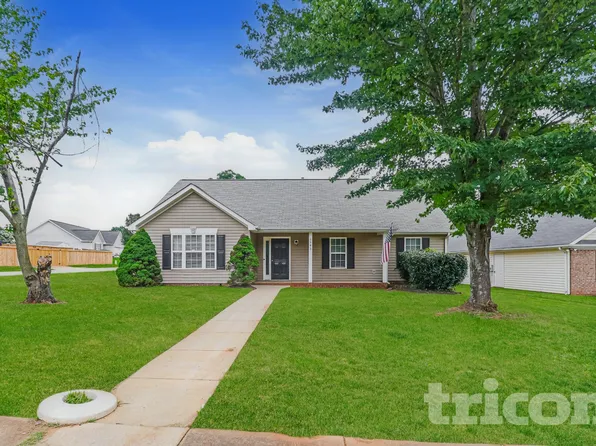 3543 Arvin Dr, Charlotte, NC 28269