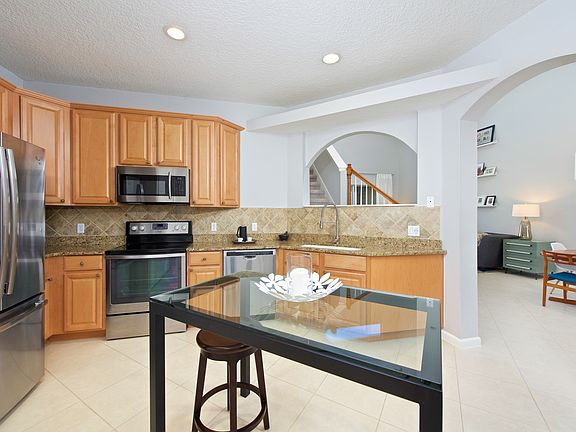 5th image of 3150 Arden Cir