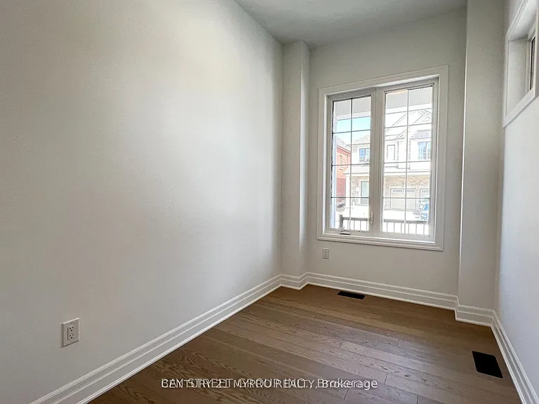43 Berczy Manor Cres — Photo 9