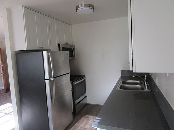 3rd image of 2407 V St APT 4