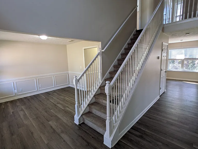 375 Searchlight Dr — Photo 12