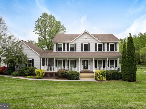 9563 Elihu Hill Rd, Marshall, VA 20115