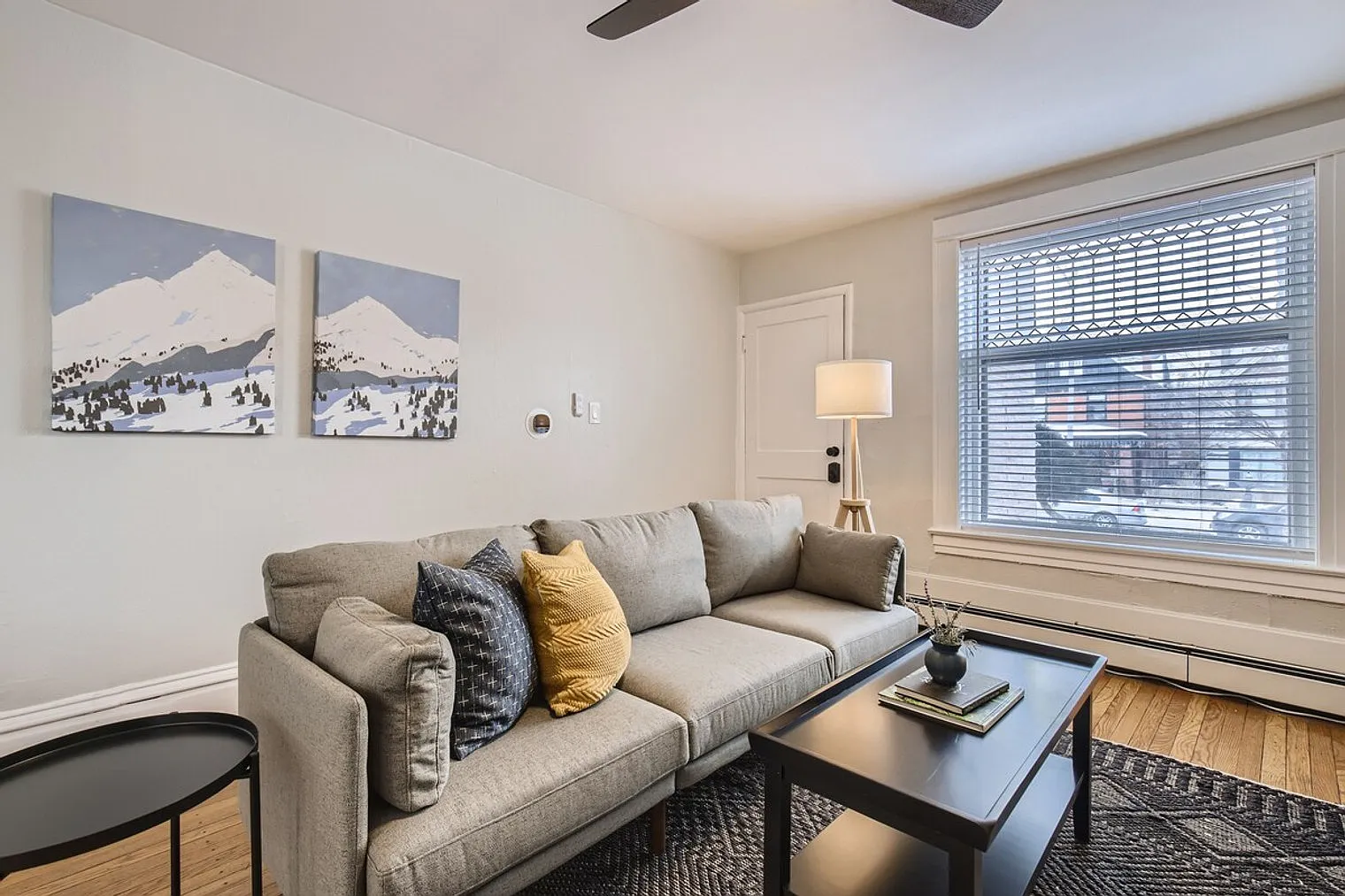 2 bed, 1.0 bath, 914 sqft, $3,493 — Photo 2