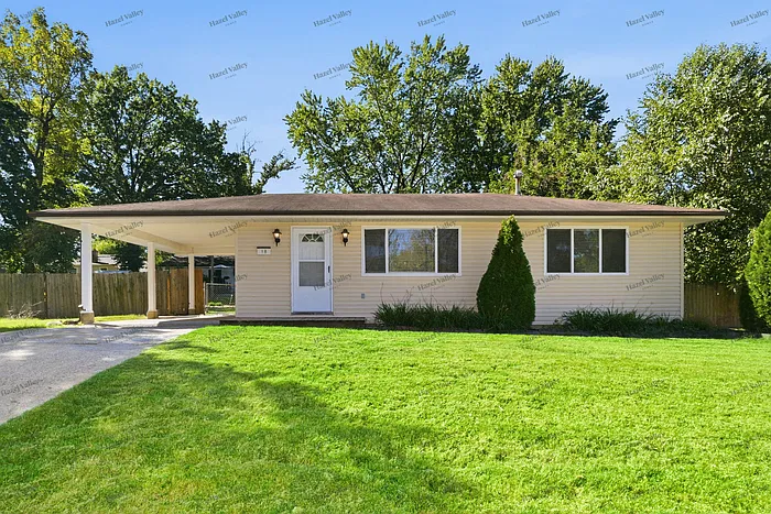18 Rainbow Dr