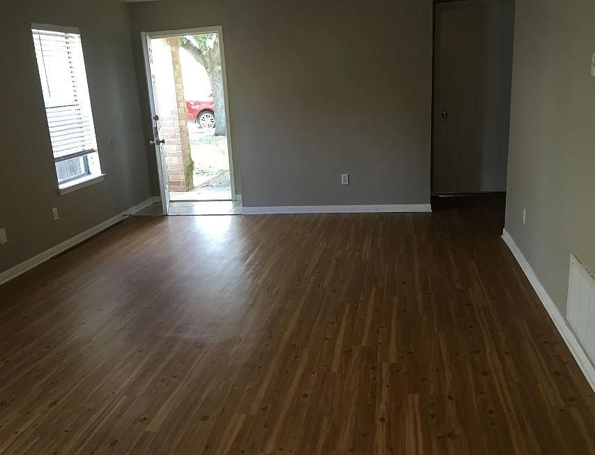 1st image of 2508 Hickory Dr