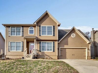 213 NE Paseo Pl, Blue Springs, MO, 64014