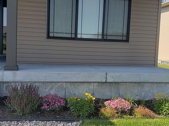 3rd image of 4155 Iowa Ave